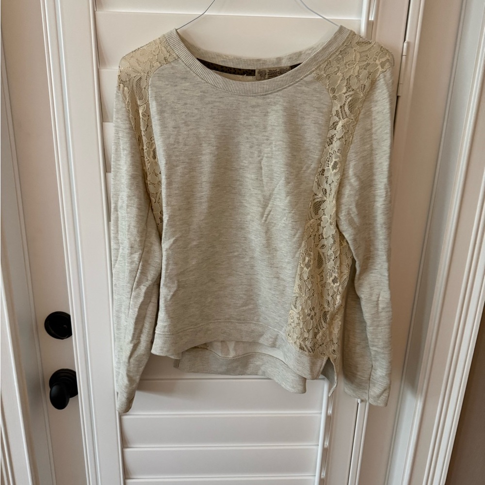 Vintage America Cream Lace Detail Top